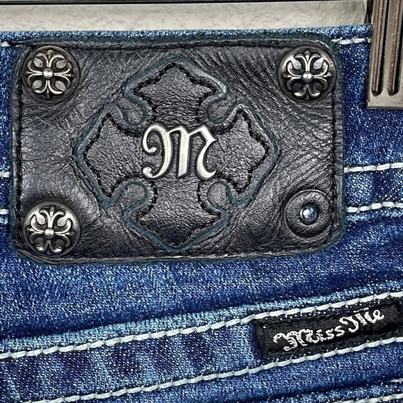 Miss Me Boot Cut Jeans Jeweled Rhinestone Bling Low Rise Y2K Sz 27 - Picture 13 of 14